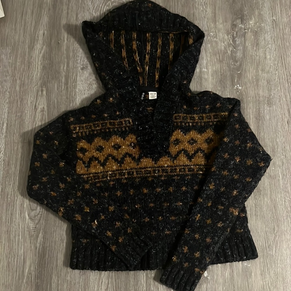 BDG Sweater